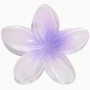 LARGE FRANGIPANI CLAW CLIP in Lilac